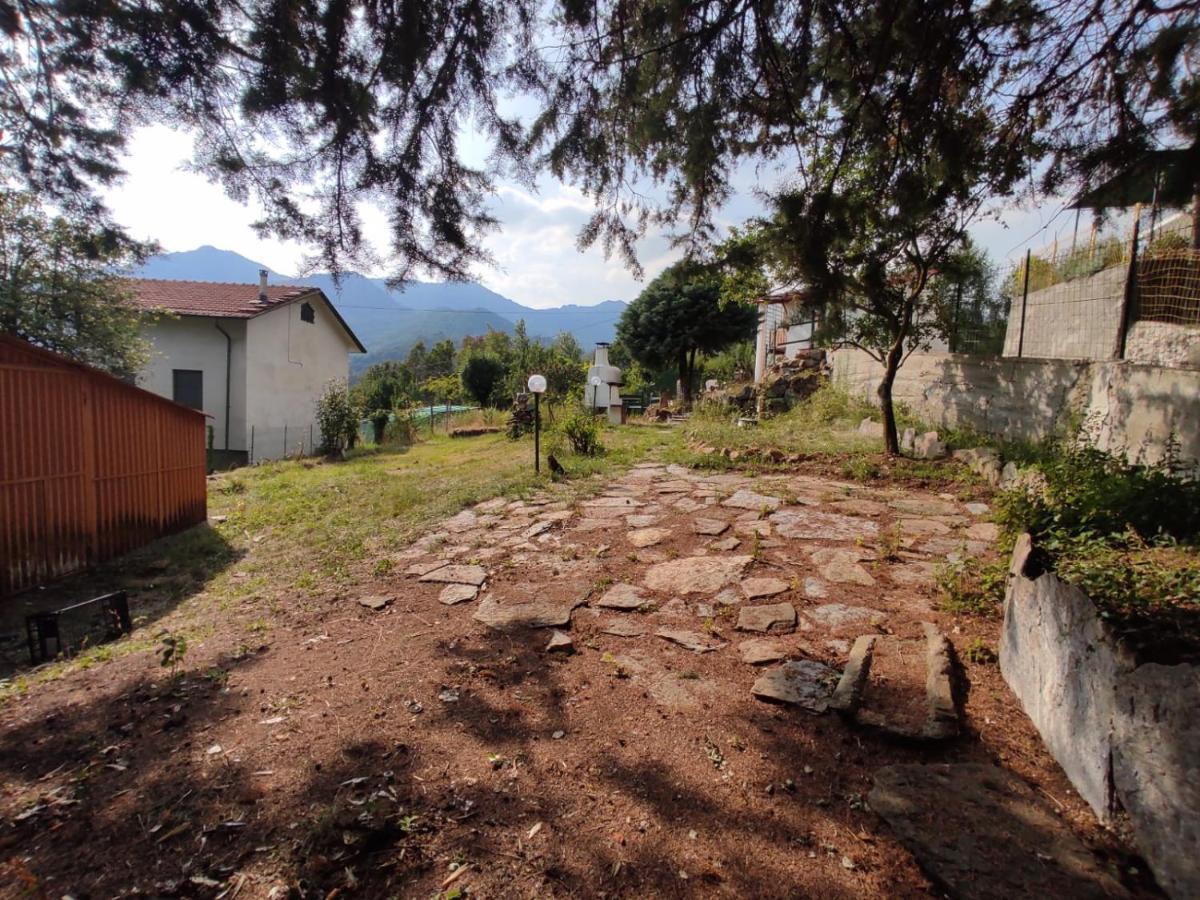 Appartamento Con Giardino Privato. Rubiana エクステリア 写真