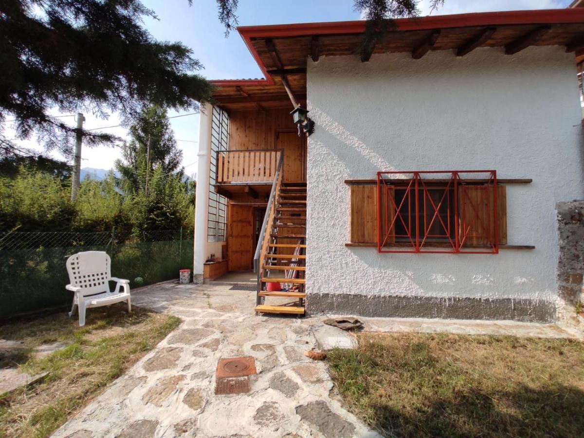 Appartamento Con Giardino Privato. Rubiana エクステリア 写真